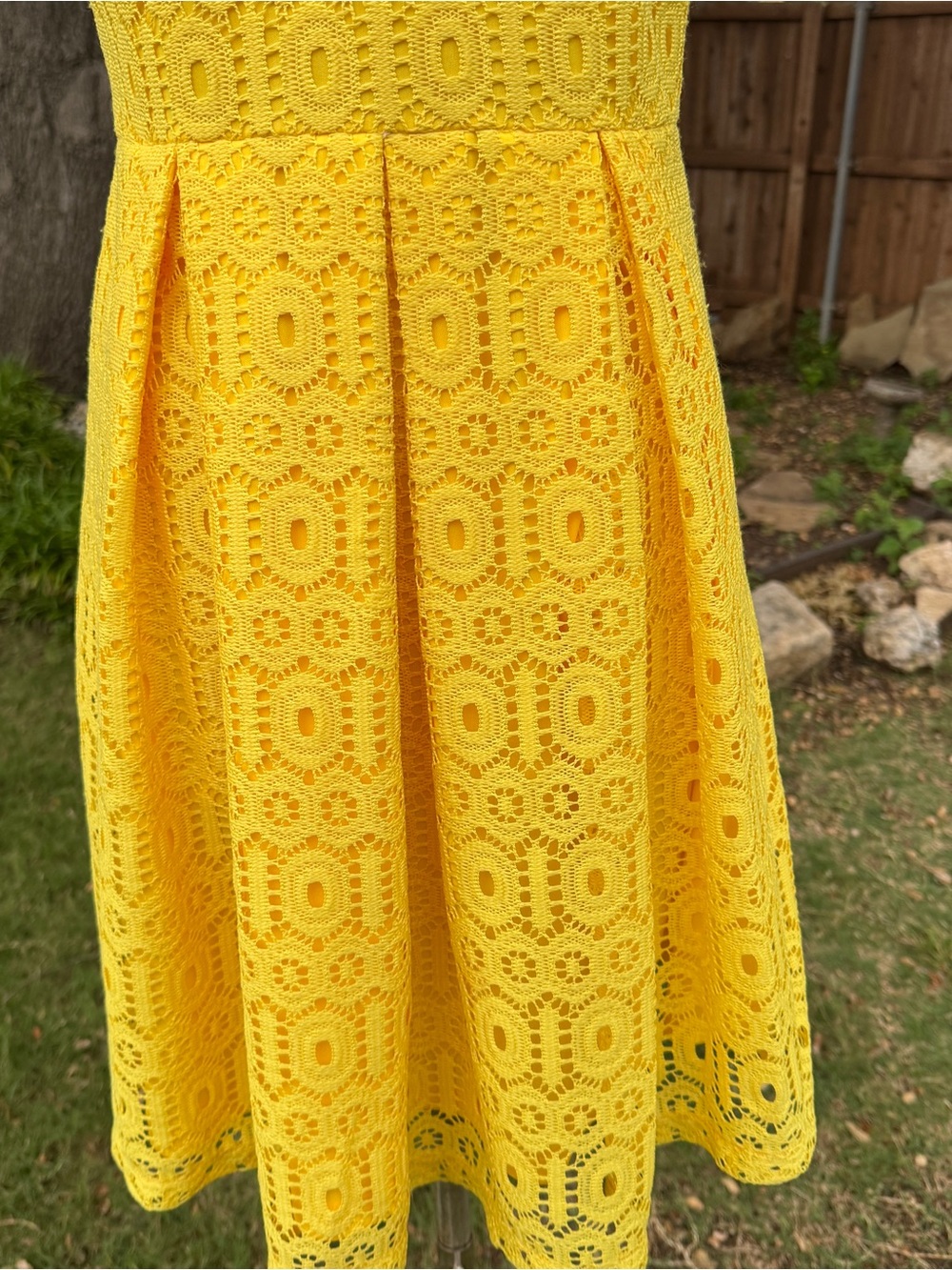 💖 Liz Claiborne Sleeveless Yellow Lace Dress, SZ 6 - Picture 15 of 16